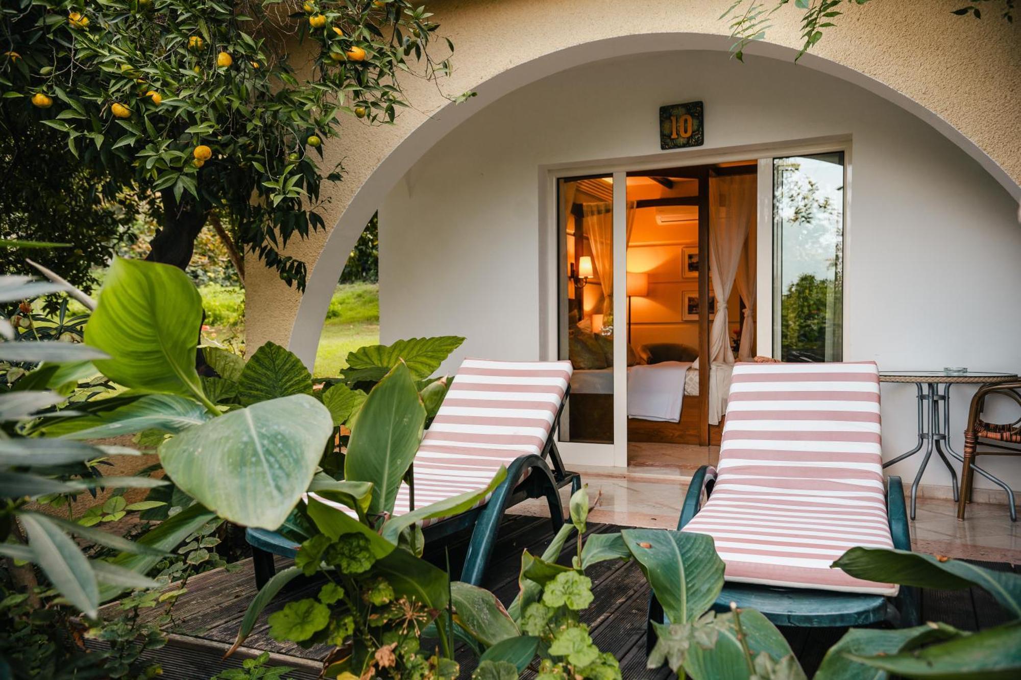 Bellapais Gardens Hostel Exterior photo