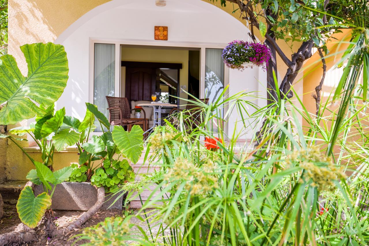 Bellapais Gardens Hostel Exterior photo